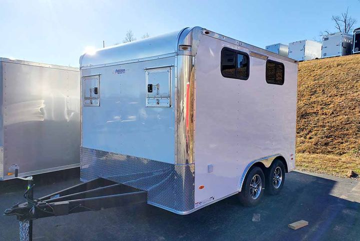 Freedom 6 × 12 V-Nose w/ Ramp